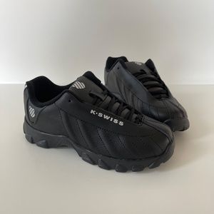 K-Swiss St329 Children's Low in Black/Black/Silver